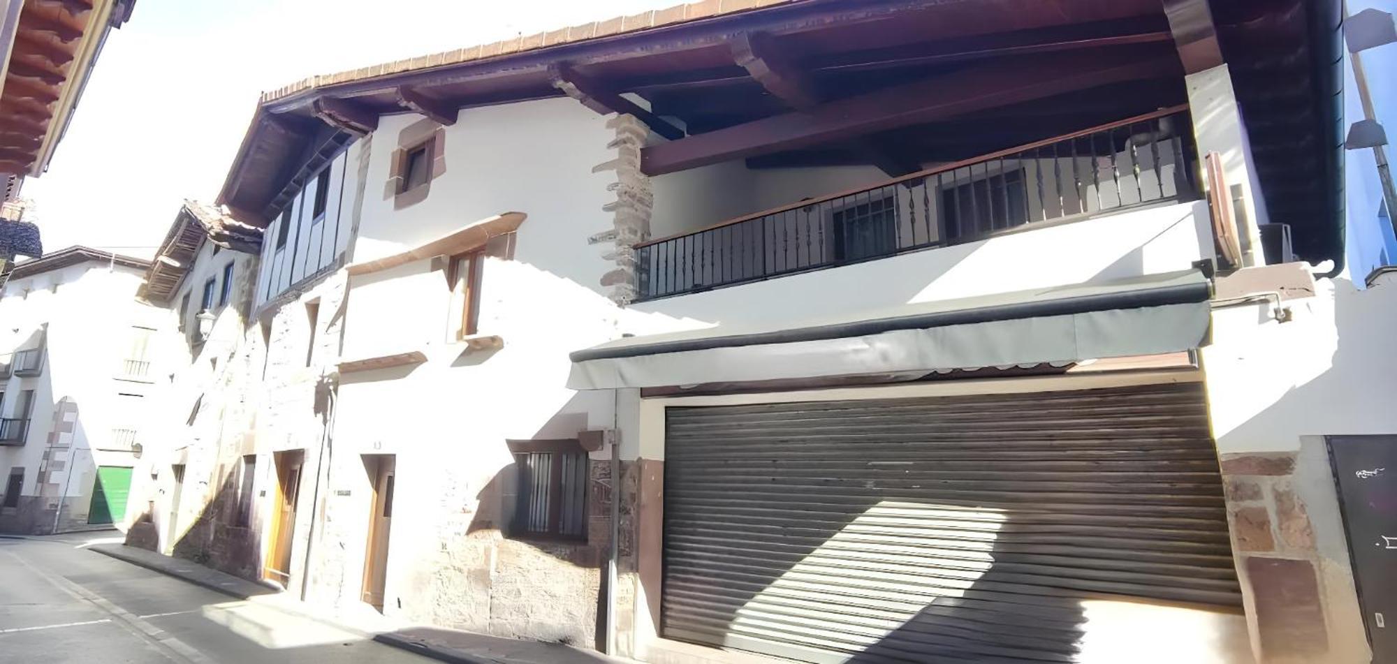 Vivienda Rural Perotxenea Landetxea Holiday home